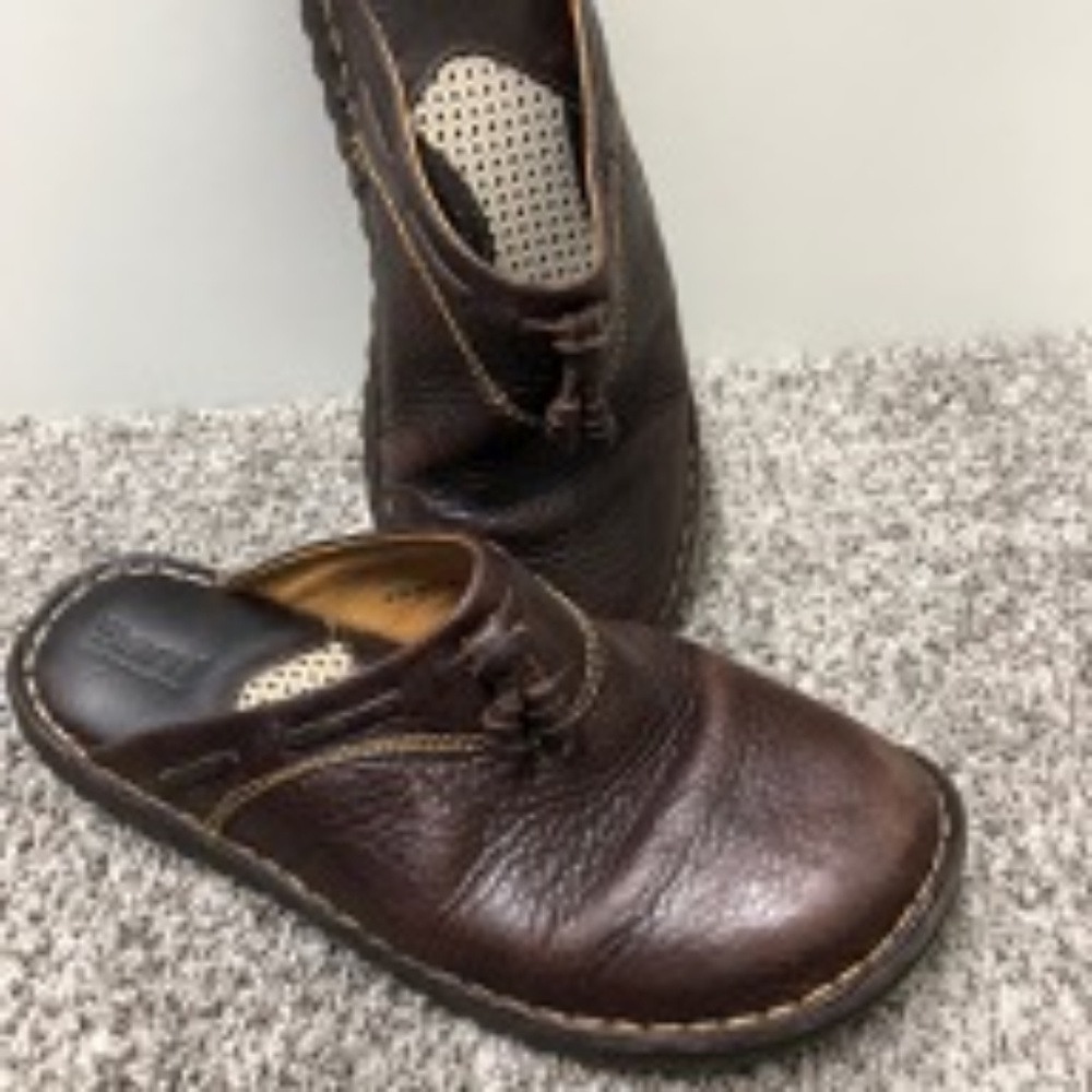Born Clogs
